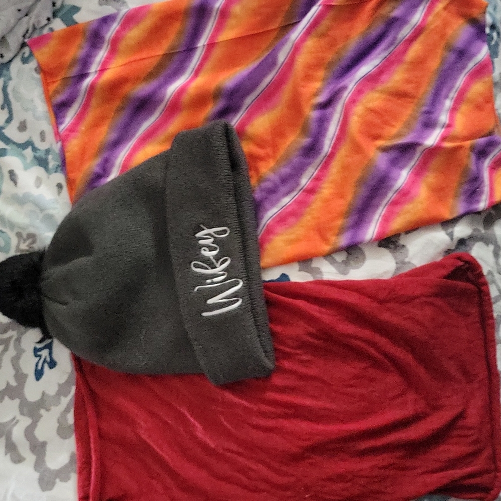 Face covering and beanie set